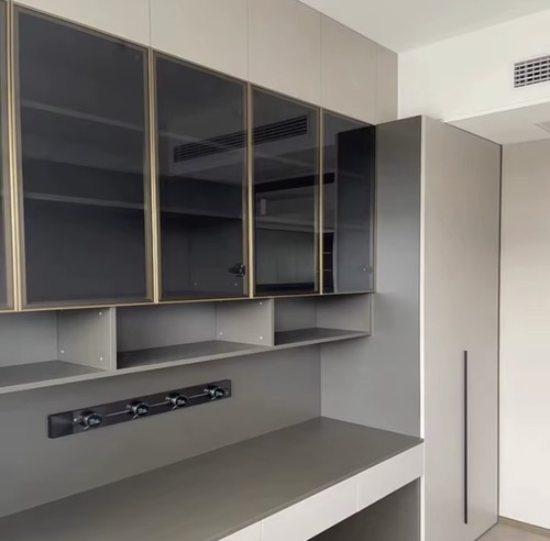Aluminium wardrobe doors - aluminium,